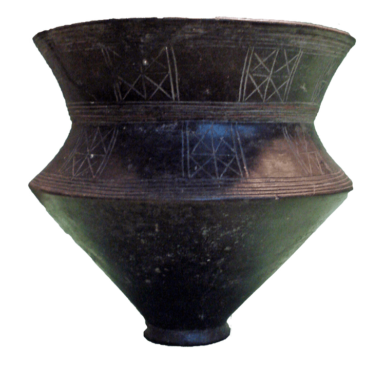 Celtic Tripartite Vessel