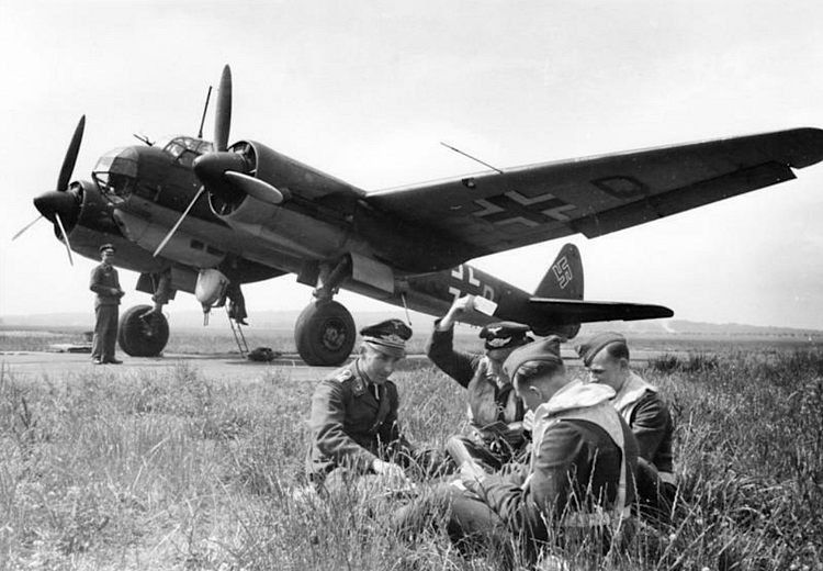 Junkers Ju 88 & Crew