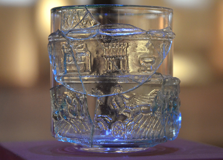 Beaker with Circus Scene