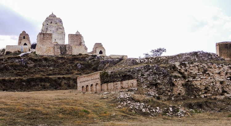 Sath Graha at Katas Raj