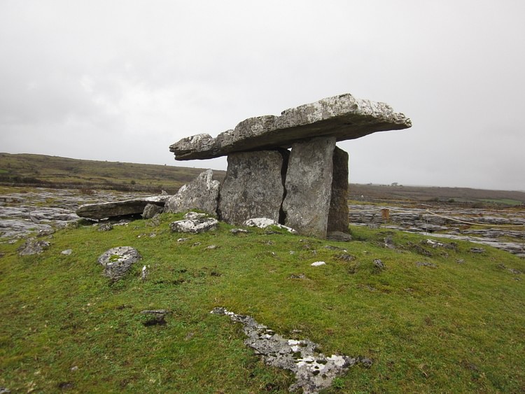 Poulnabrone