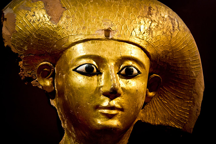 Queen's Coffin Mask